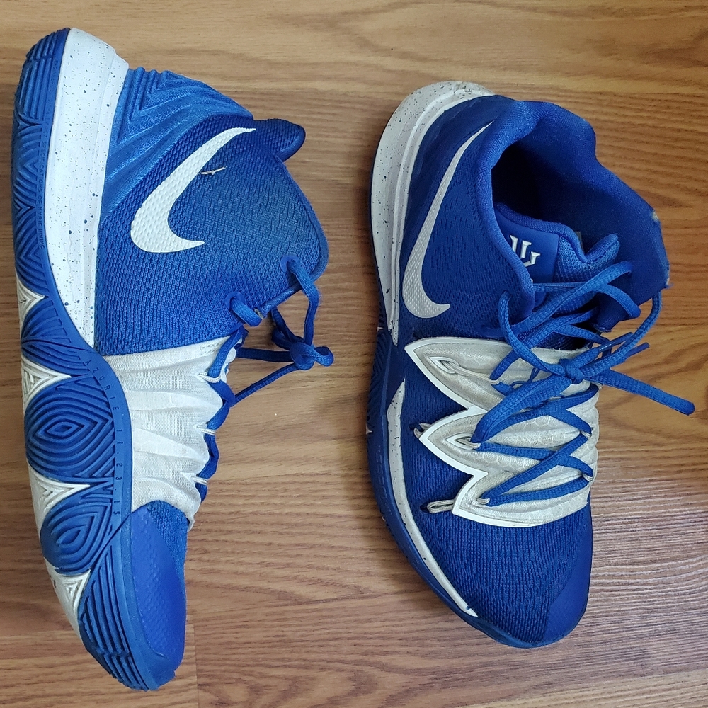 Kyrie Irving basketball shoes size 8.5 men's blue